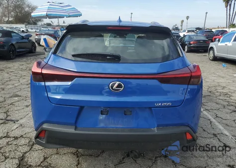 2022 Lexus Ux 200 Base z USA, uszkodzony, nr VIN JTHX3JBH0N2049742
